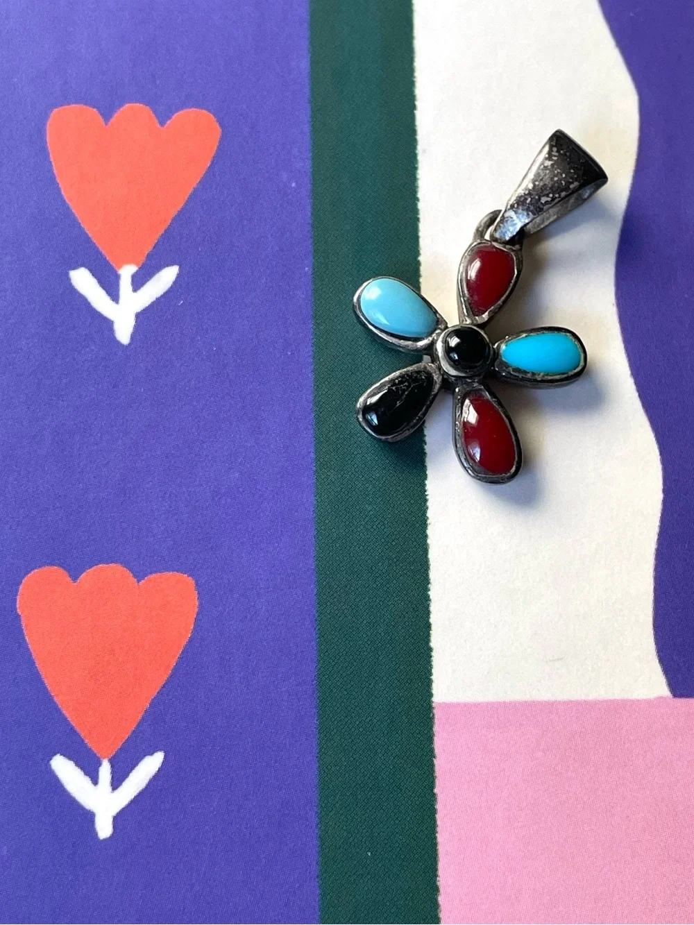 Vintage Southwestern style stamped 925 sterling silver and stone flower pendant